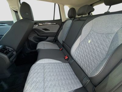 2026 Volkswagen Tiguan — photo 20 view
