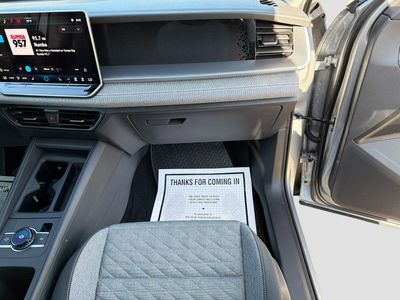 2026 Volkswagen Tiguan — photo 17 view