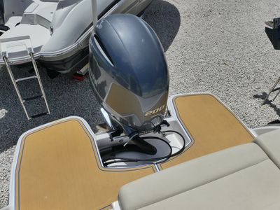 2020 Regal 23 OBX - Photo 6
