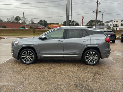 2020 GMC Terrain - Photo 4