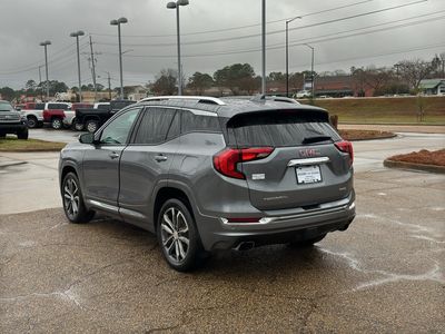 2020 GMC Terrain - Photo 5