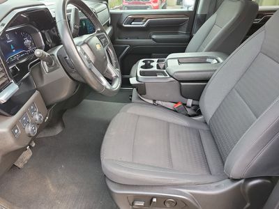 2025 Chevrolet Silverado 1500 - Photo 3
