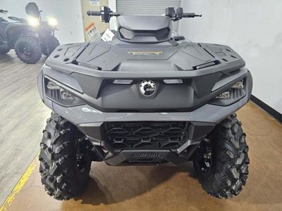 2025 Can-Am Outlander DPS 850 — interior view