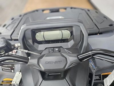 2025 Can-Am Outlander DPS 850 — photo 13 view