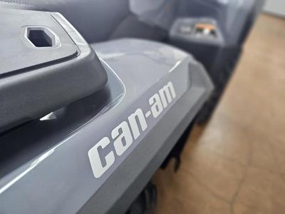 2025 Can-Am Outlander DPS 850 — photo 11 view