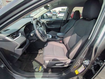 2024 Toyota RAV4 — photo 8 view