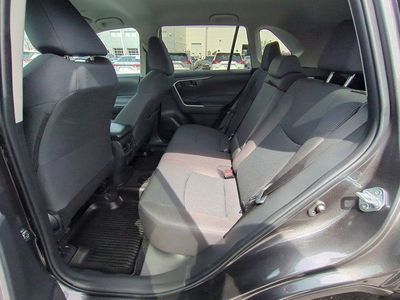2024 Toyota RAV4 — photo 14 view