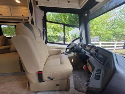 2026 Tiffin Motorhomes Allegro RED - Photo 9