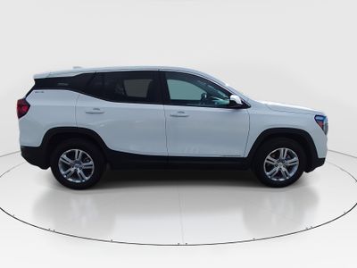 2024 GMC Terrain — photo 8 view