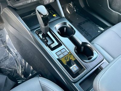 2026 Subaru Outback — photo 17 view