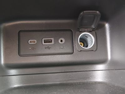 2024 Chevrolet Equinox — photo 18 view