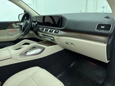 2026 Mercedes-Benz GLE — photo 28 view