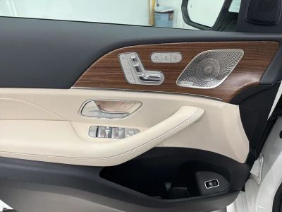 2026 Mercedes-Benz GLE — photo 17 view