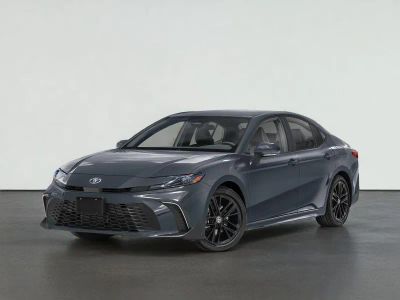 2025 Toyota CAMRY SE in Ice — front three-quarter view