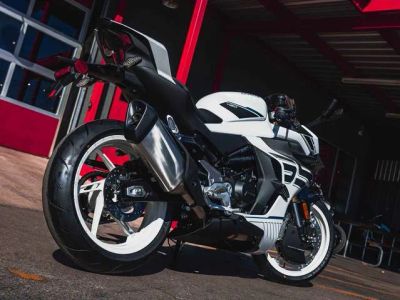 2026 CFMOTO 450SS — front three-quarter view