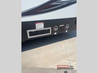 2017 Voltage V3605 — detail view