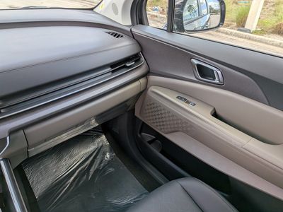 2026 Kia Carnival Hybrid - Photo 23