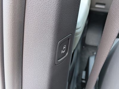 2026 Kia Carnival Hybrid - Photo 18