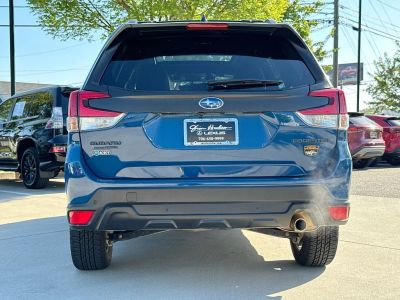 2024 Subaru Forester — photo 7 view
