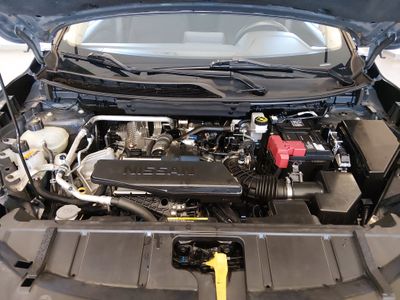 2024 Nissan Rogue — photo 9 view