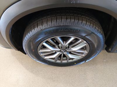 2024 Nissan Rogue — photo 10 view
