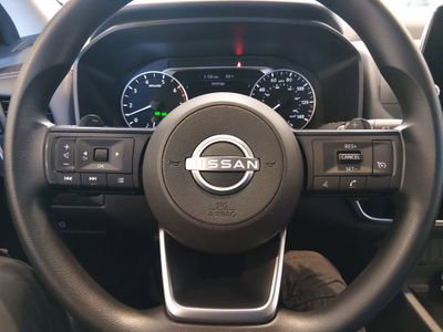 2024 Nissan Rogue — photo 12 view