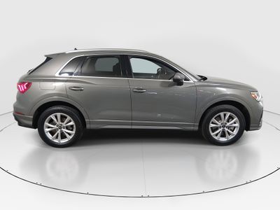 2024 Audi Q3 — photo 8 view