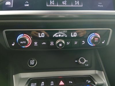 2024 Audi Q3 — photo 18 view