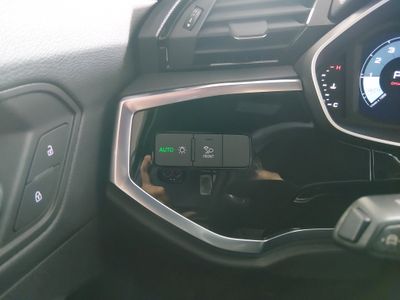 2024 Audi Q3 — photo 13 view