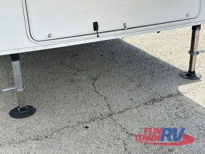 2025 Jayco Eagle HT — photo 10 view