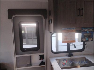 2026 Coachmen RV Freedom Express Select - Photo 9