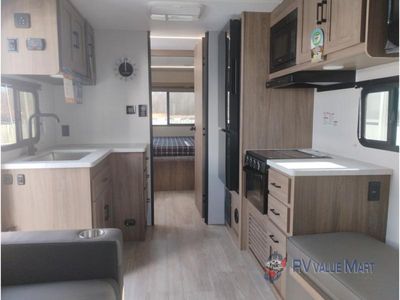 2026 Coachmen RV Freedom Express Select - Photo 6