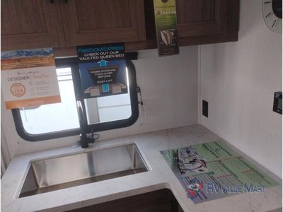 2026 Coachmen RV Freedom Express Select - Photo 8