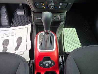 2021 Jeep Renegade - Photo 25