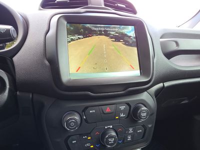 2021 Jeep Renegade - Photo 30