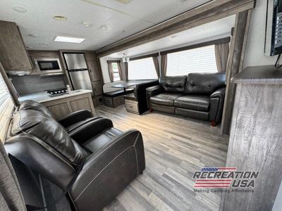 2019 Forest River Vibe — photo 8 view