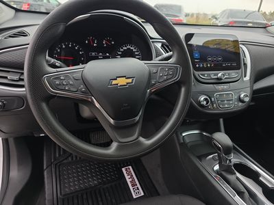2024 Chevrolet Malibu - Photo 12