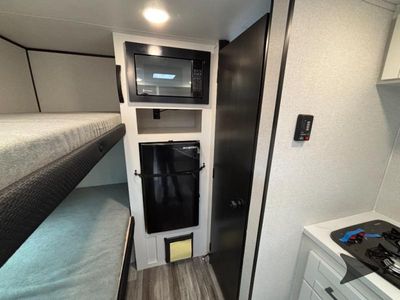 2026 Jayco Jay Flight SLX — photo 18 view