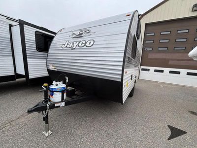 2026 Jayco Jay Flight SLX — engine compartment view