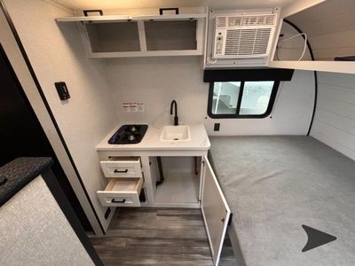 2026 Jayco Jay Flight SLX — photo 24 view