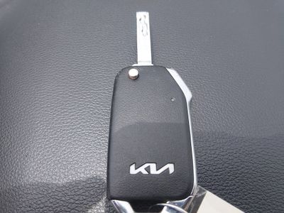 2023 Kia Forte - Photo 15