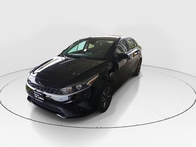 2023 Kia Forte - Photo 3