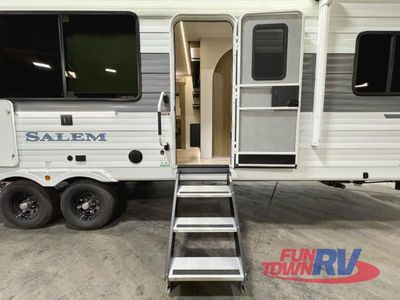 2025 Forest River RV Salem — photo 19 view