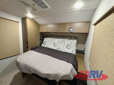 2025 Forest River RV Salem — photo 37 view