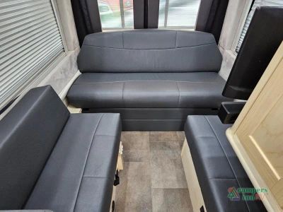 2020 Pleasure-Way Ontour — photo 30 view