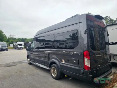 2020 Pleasure-Way Ontour — detail view