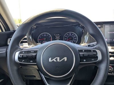 2023 Kia K5 — photo 19 view