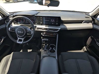 2023 Kia K5 — photo 13 view