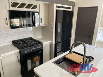 2026 Prime Time RV Sanibel — photo 22 view