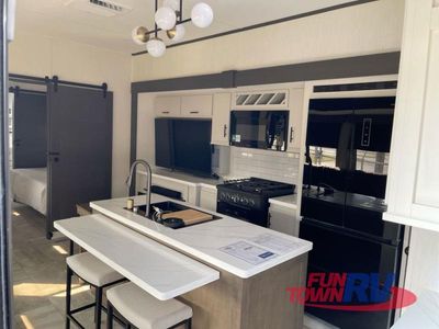 2026 Prime Time RV Sanibel — photo 18 view